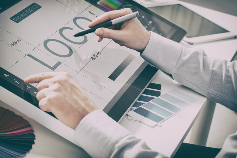 https://www.logomaker.com/wp-content/uploads/2018/07/12-Questions-to-Ask-When-Designing-a-Logo.jpeg